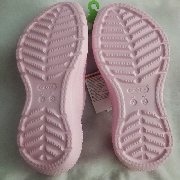 Crocs Classic Sneaker In Pink Milk - Picture 10 of 13
